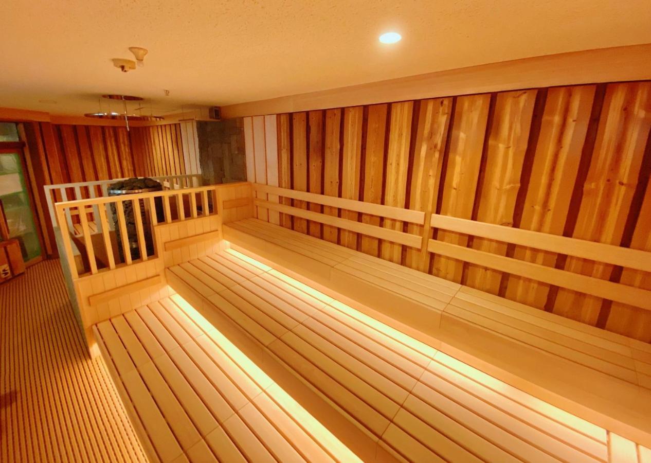 Sauna & Capsule Amza Osaca Exterior foto